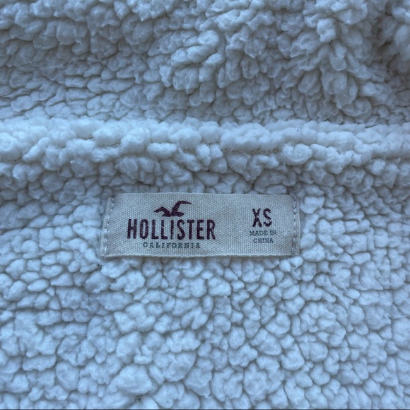 Sherpa Lined Heather Grey Jacket with Brown Buttons - Picture 5 of 7